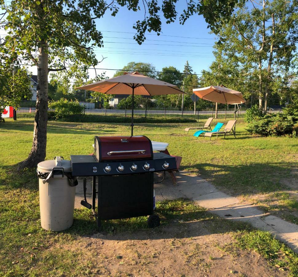 Wasaga Motel Inn Wasaga Beach Extérieur photo